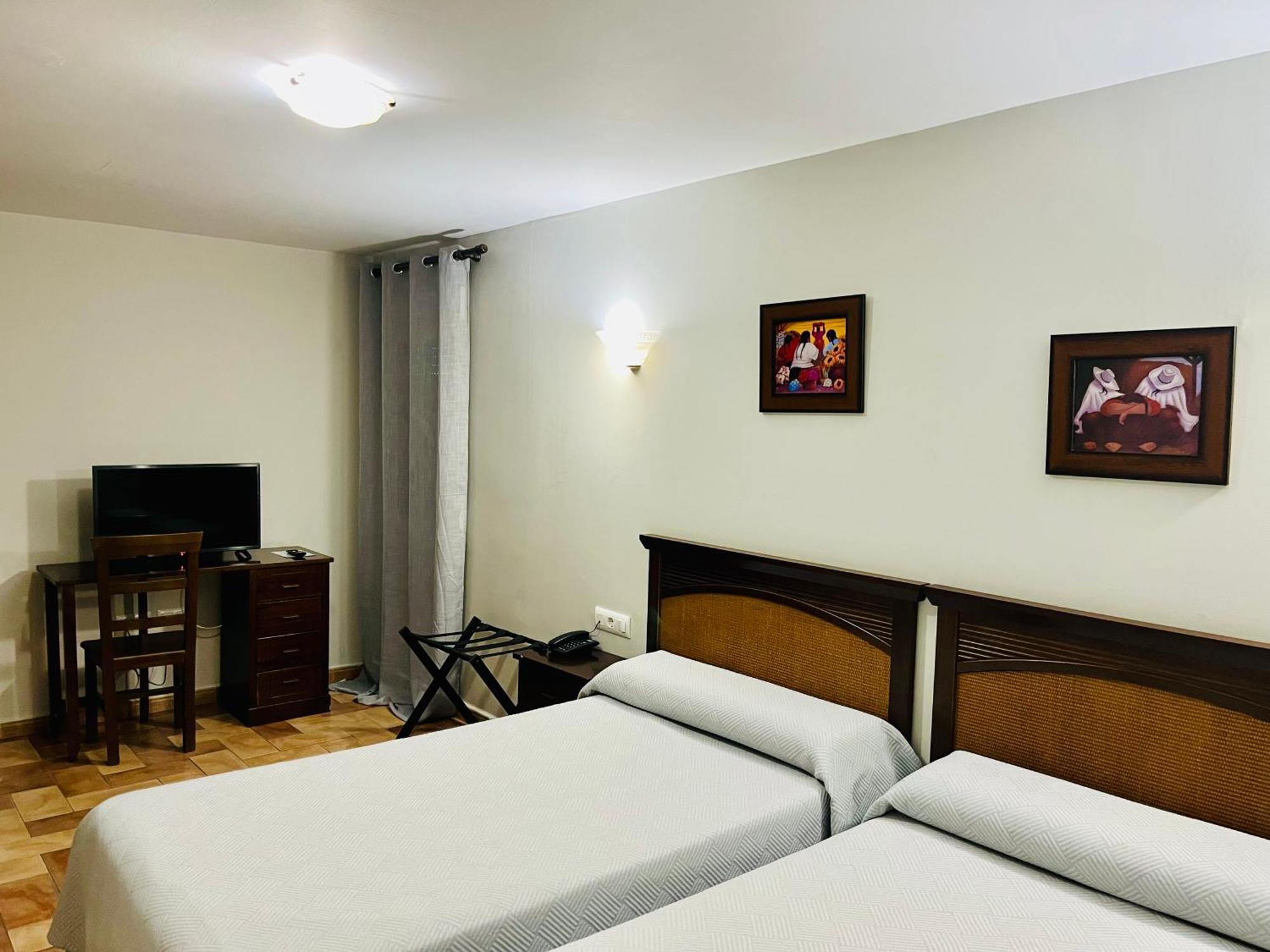 Hotel Cervantes Сафра Екстер'єр фото